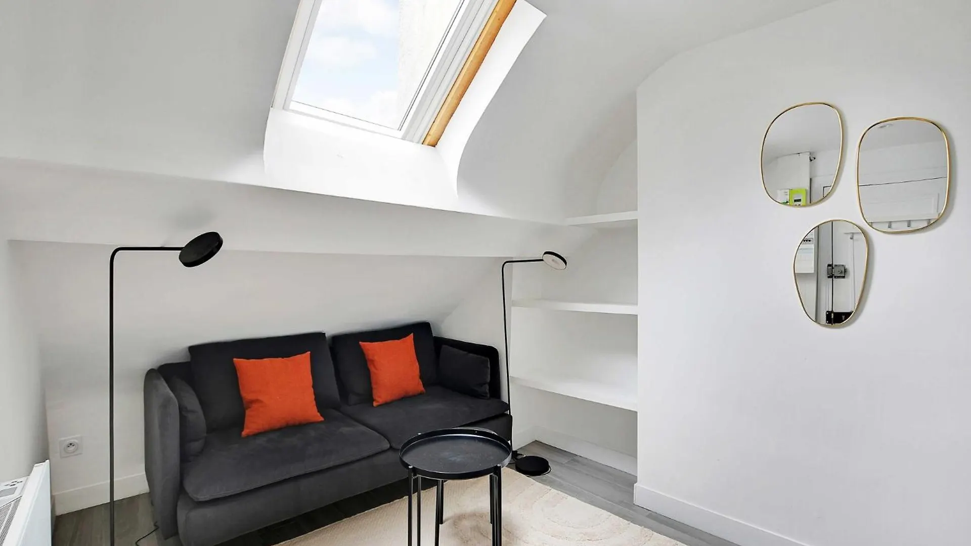 Studio In The Heart Of Paris - Rivoli - Mobility Lease 0*,  Frankrijk